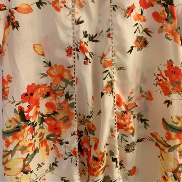 SIENNA SKY • Coral Floral Short Sleeve Blouse - Picture 3 of 8